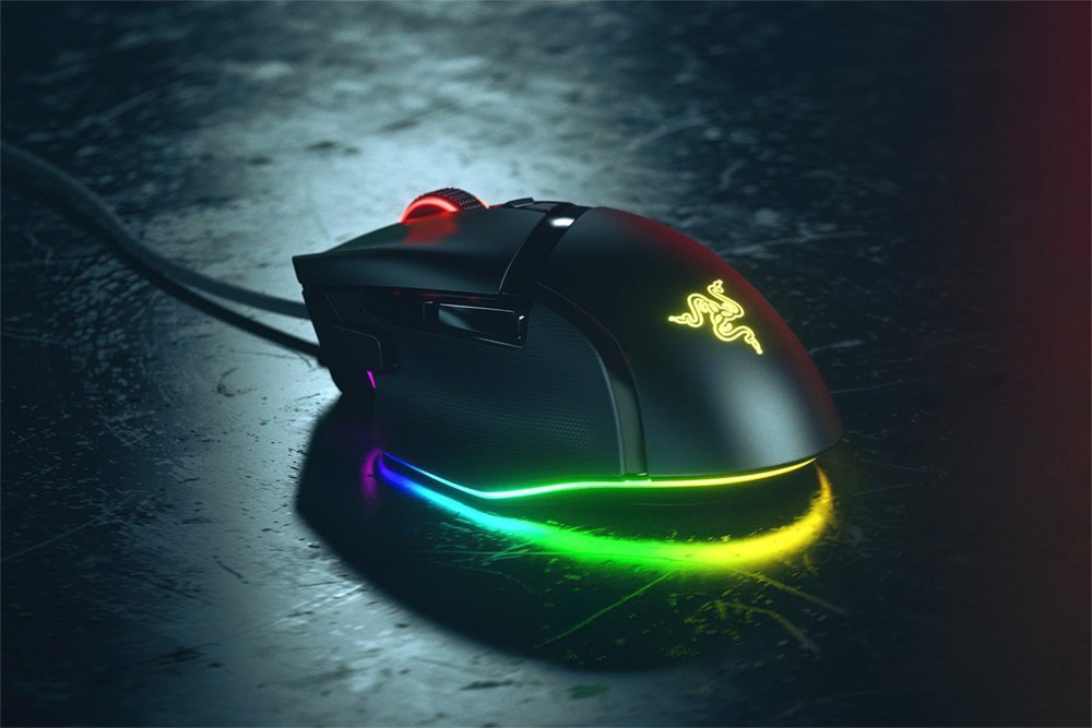 Razer Basilisk V3 | Bekabelde Gaming Muis | Rechtshandig | USB-A | 26000 DPI | Zwart - Afbeelding 4