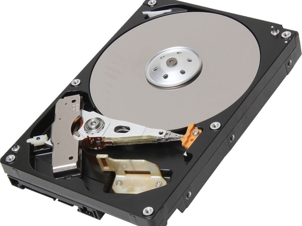 Toshiba | 2TB 3.5" HDD | 7200 rpm | SATA III (6Gb/s)